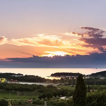 Meryema - Excellent With Sea View * Poreč