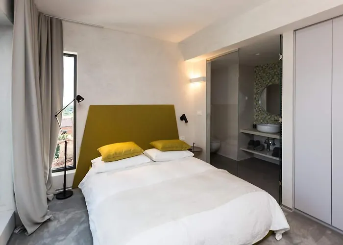 Meryema - Excellent With Sea View Villa Porec
