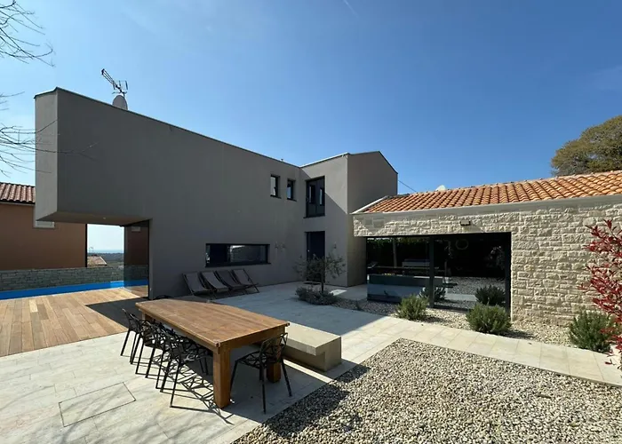 Meryema - Excellent With Sea View Porec