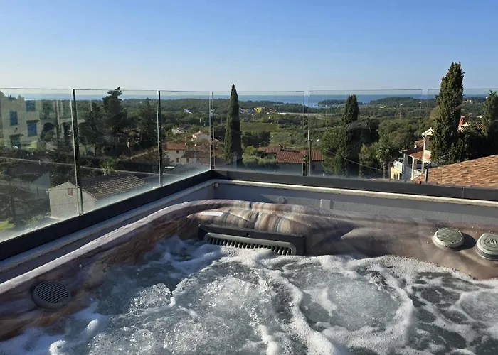 Meryema - Excellent With Sea View Porec