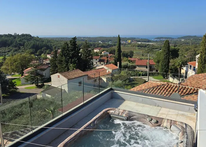 Meryema - Excellent With Sea View Villa Porec